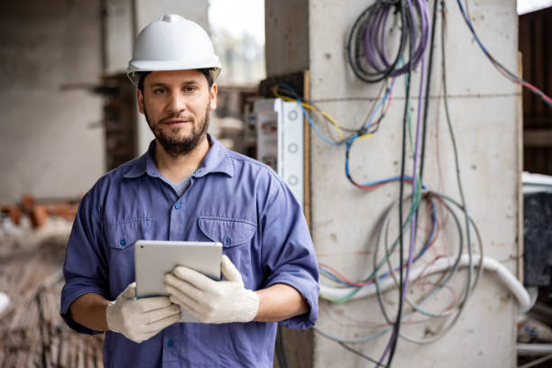 Best Local Electrician Companies  in Plainview, NY